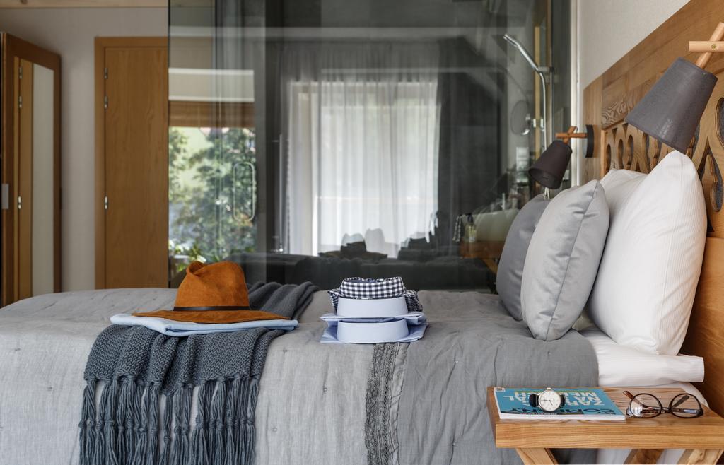 Premium Double Room Mountain View